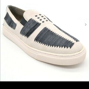 Lori Goldstein Li-Baize suede sneakers size 10